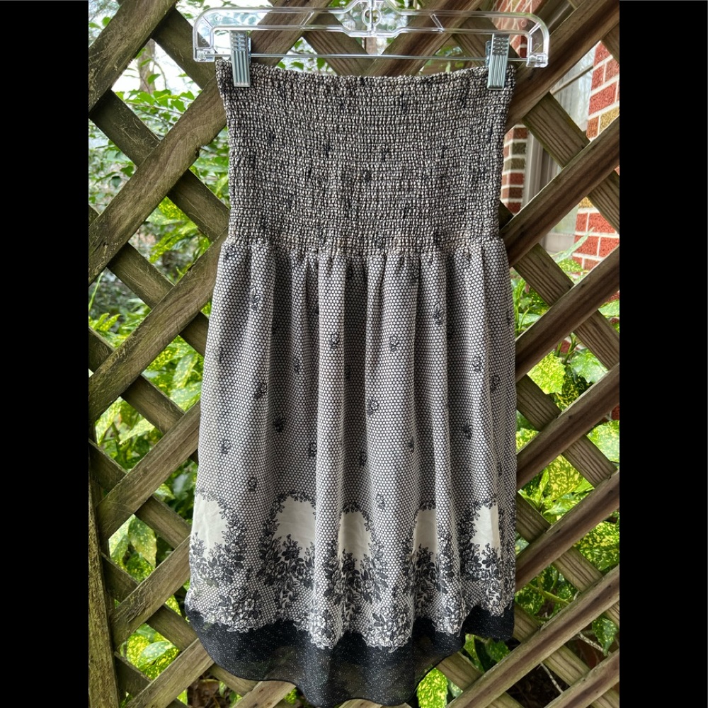 Strapless dress